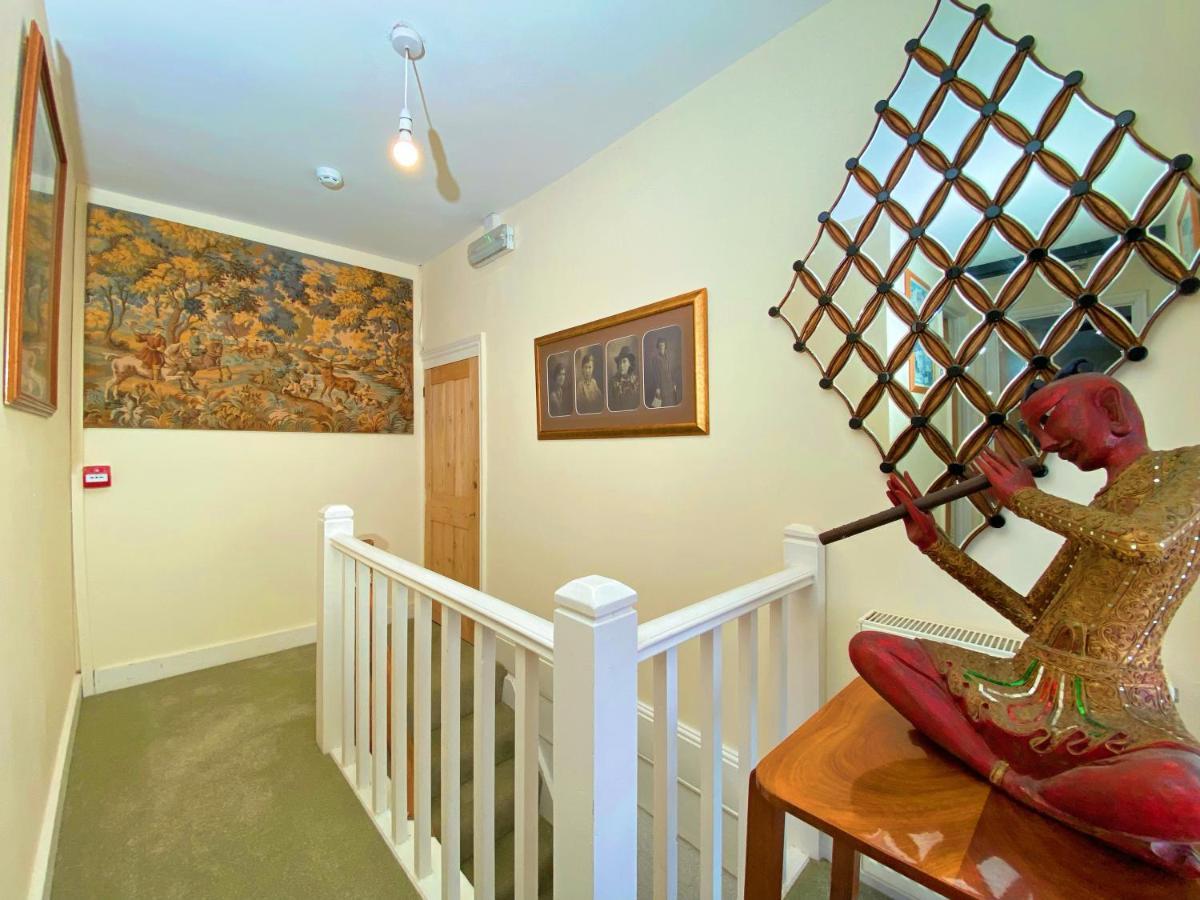 Lala Mundi Bed & Breakfast Brading Exterior photo